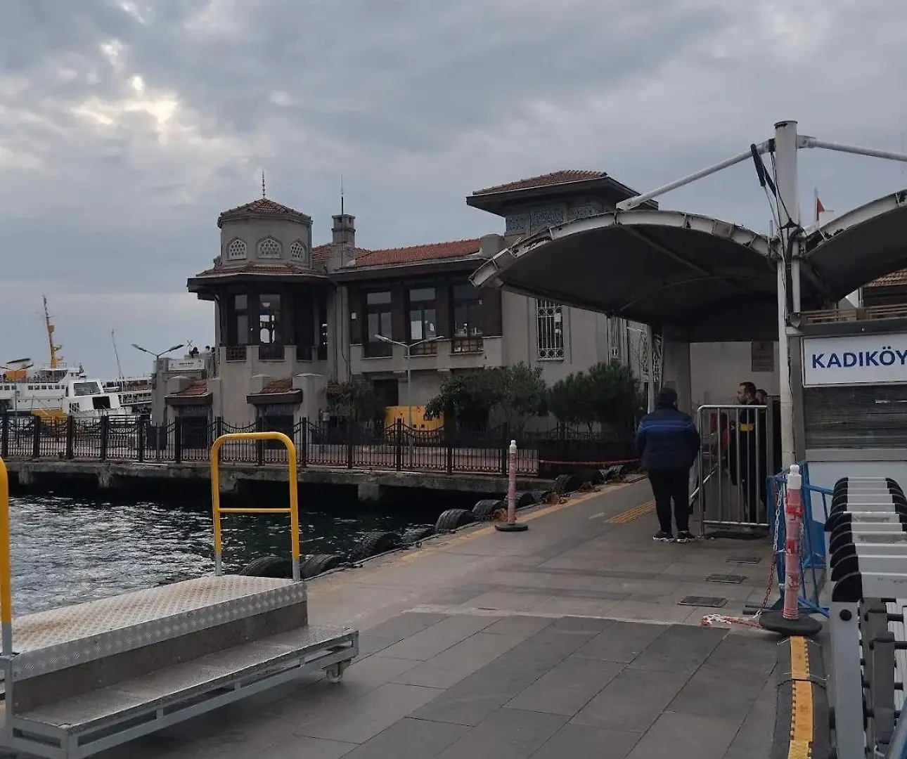Romantic House With Bosphorus View Istanbul Apartment