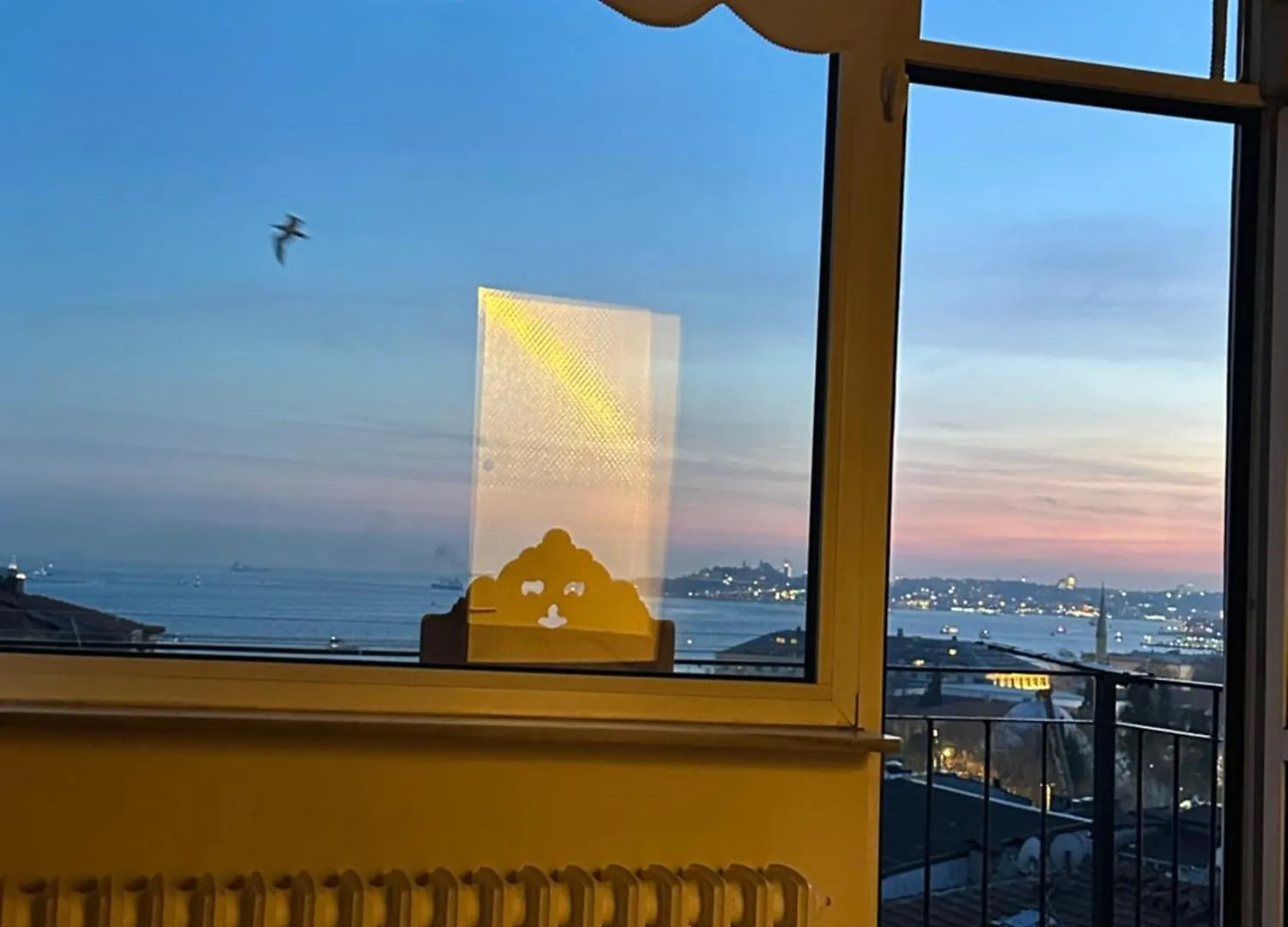Romantic House With Bosphorus View Istanbul