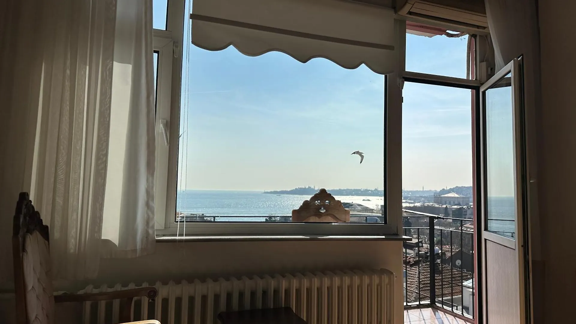 Romantic House With Bosphorus View Istanbul